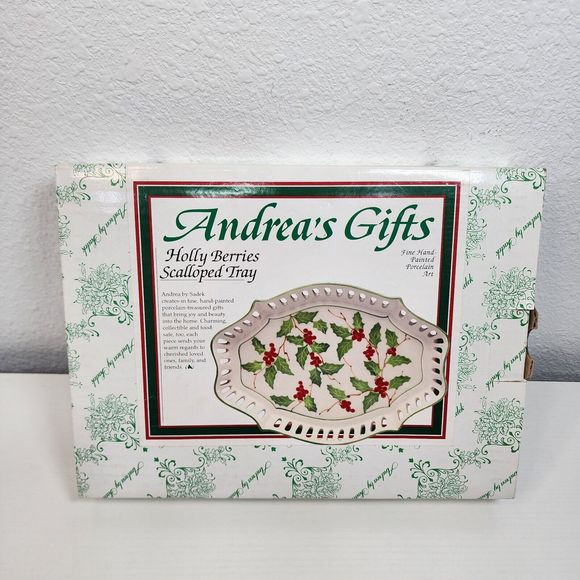 Holly Berries pattern Scalloped Oblong Server Tray Andrea by Sadek. - Picture 4 of 5